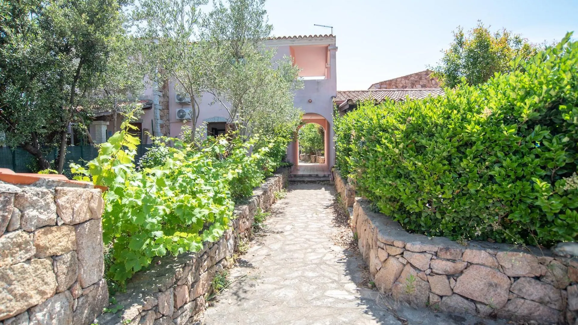 Holiday home Sardegnaest Vista Mare Piscina Spa Budoni